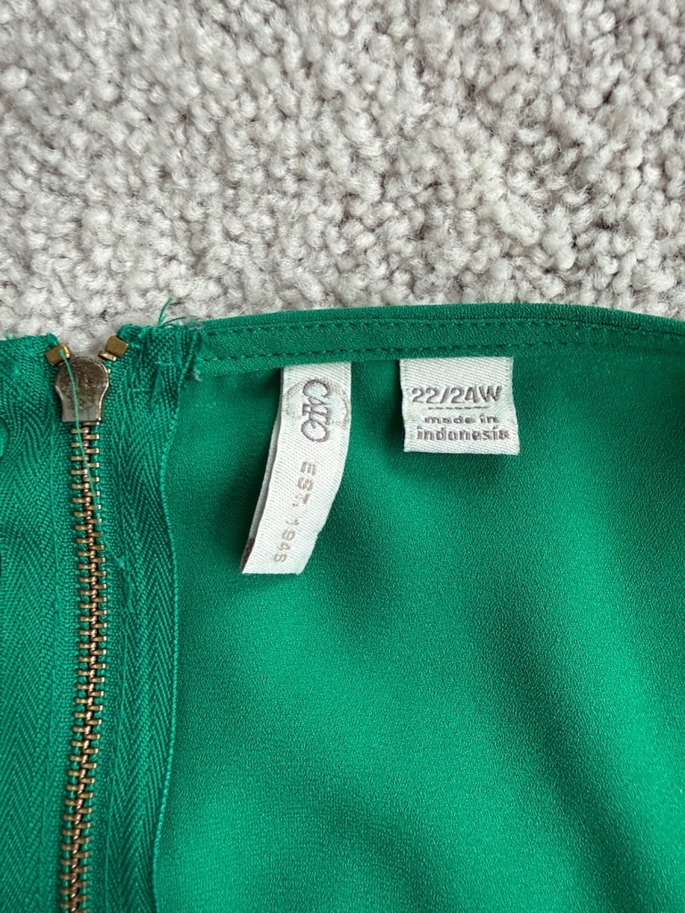 Cato Emerald Green Sleeveless V‑Neck Wrap Front Camisole size 22/24 - Picture 2 of 6